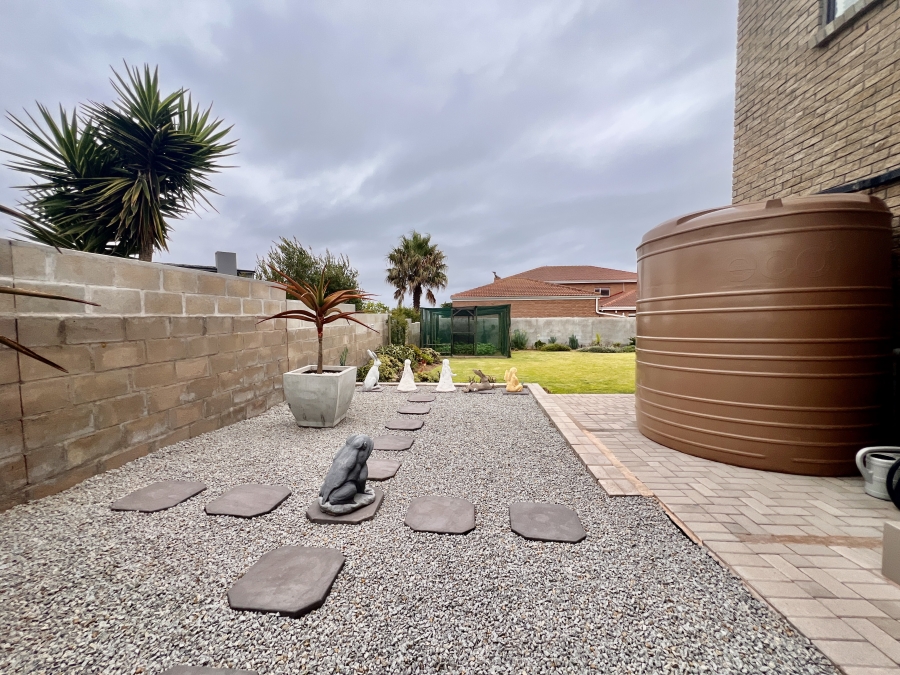 3 Bedroom Property for Sale in Myburgh Park Western Cape